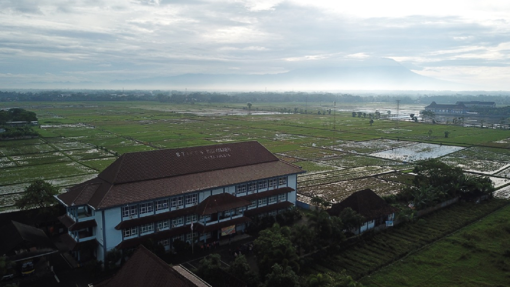 PRA-PROFESI DAN CHARACTER BUILDING MAHASISWA LINTAS JALUR PROGRAM STUDI PENDIDIKAN NERS PROGRAM PROFESI (5)